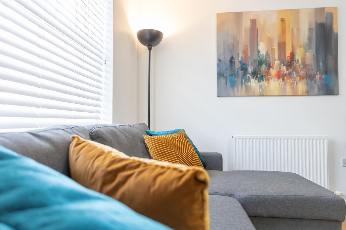 Pet-Friendly Ground-Floor 2BR | Near M1 & A4212