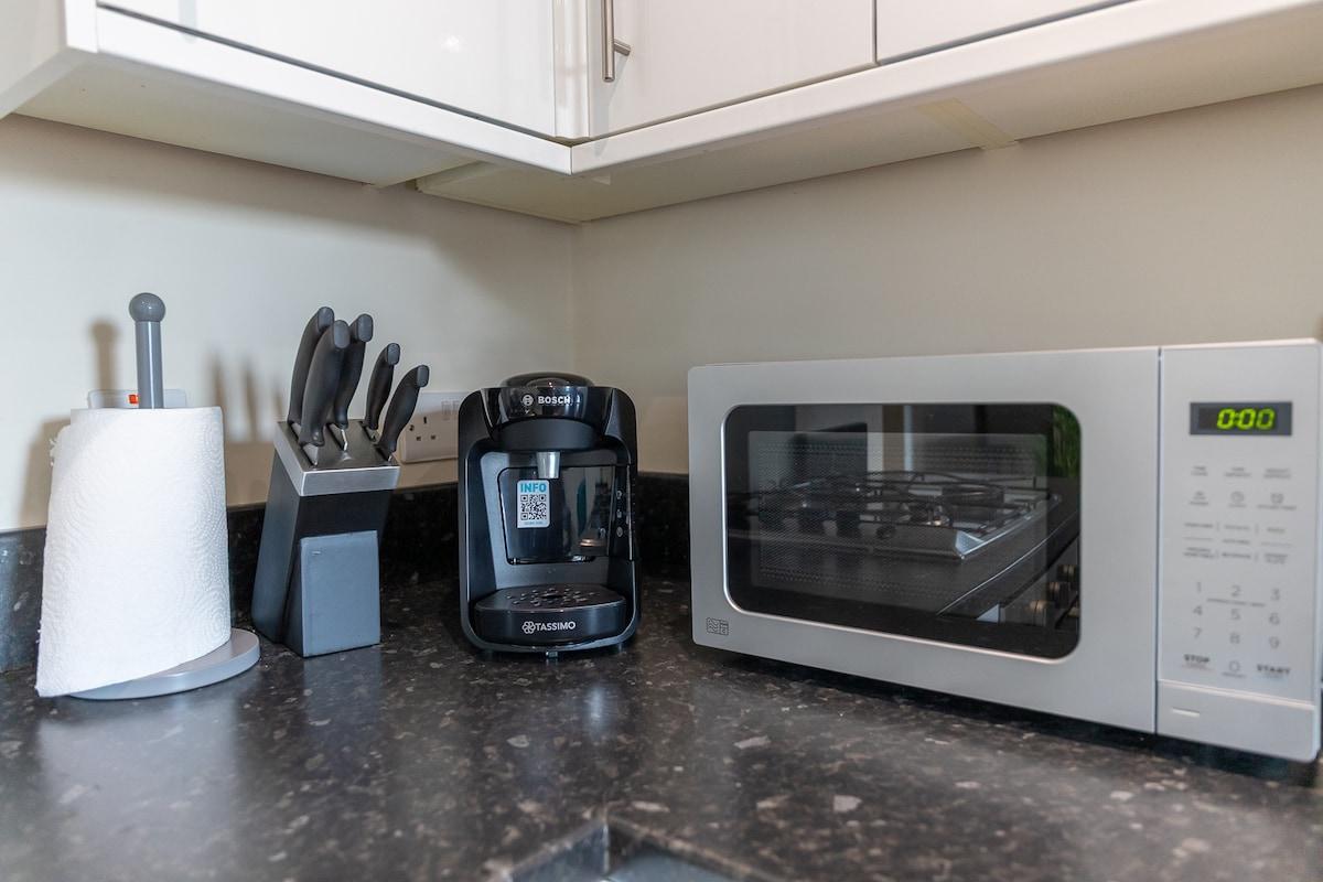 Spacious 2BR | Ensuite| Oxford, Airport & Bicester6