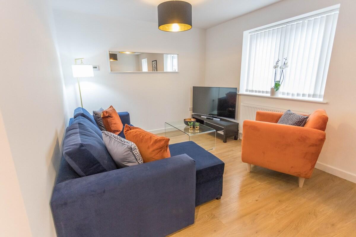 Modern 2BR | Parking | Oxford, Airport & Bicester1
