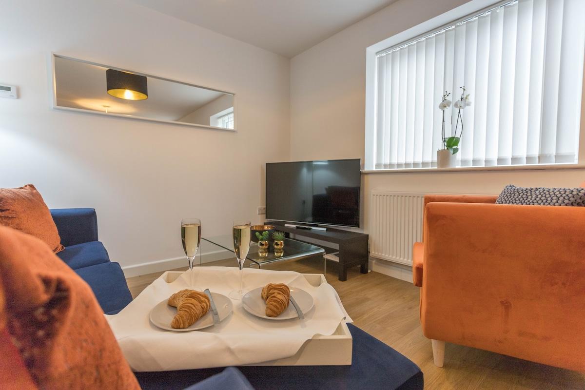 Modern 2BR | Parking | Oxford, Airport & Bicester4